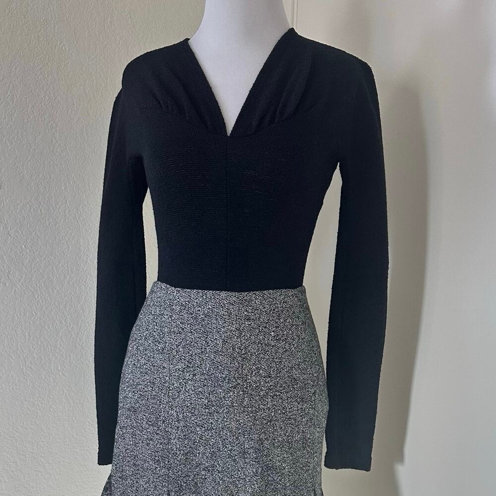 Irene Van Ryb Wool Blend Top V Neck Fitted Long Sleeve Black Small Minimalist - Picture 7 of 7
